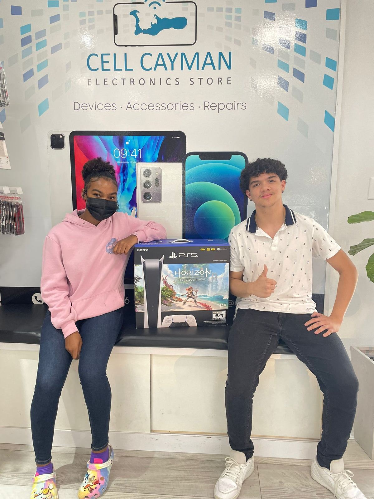 Cell Cayman customer